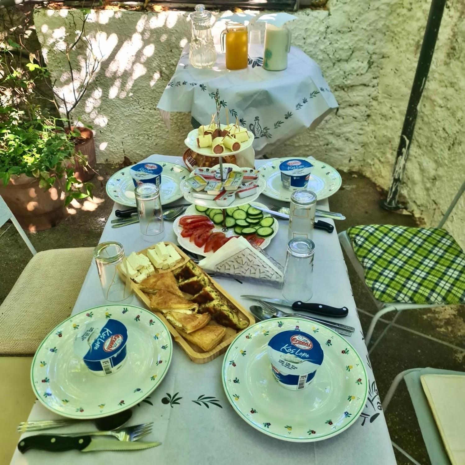 Grandpas House Hotel Gjirokaster Luaran gambar