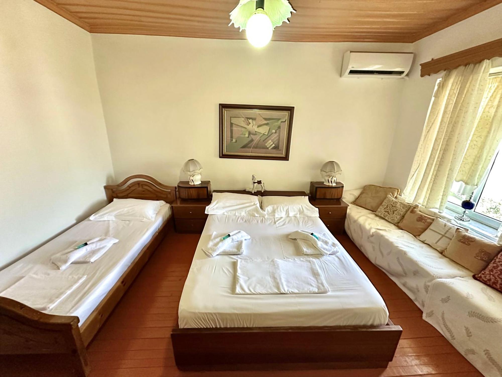 Grandpas House Hotel Gjirokaster Luaran gambar